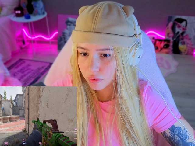 AmyGlad's BongaCams show and profile