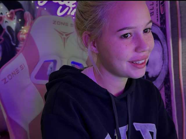 dikidii, une amatrice française avec qui discuter et avoir du sexe