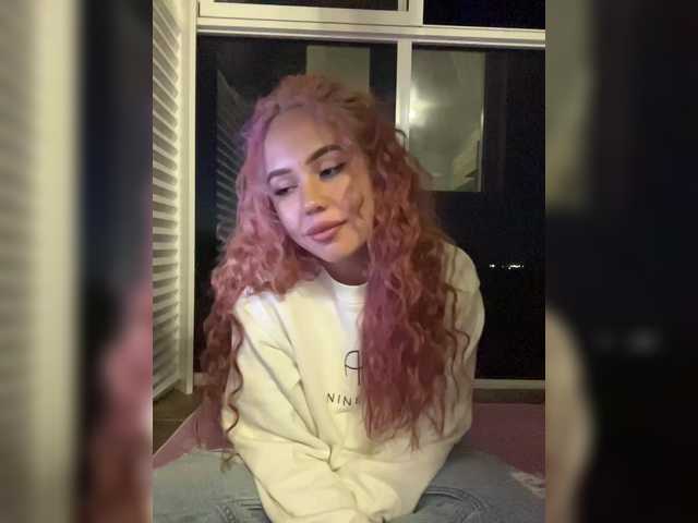 AmyGlad Live Cam on BongaCams and RICams
