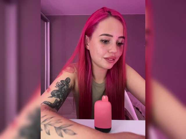  AmyGlad chat room