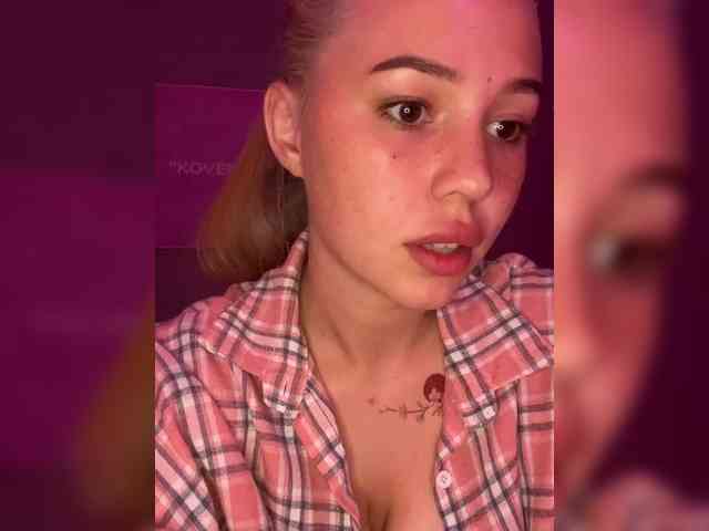 AmyGlad webcam