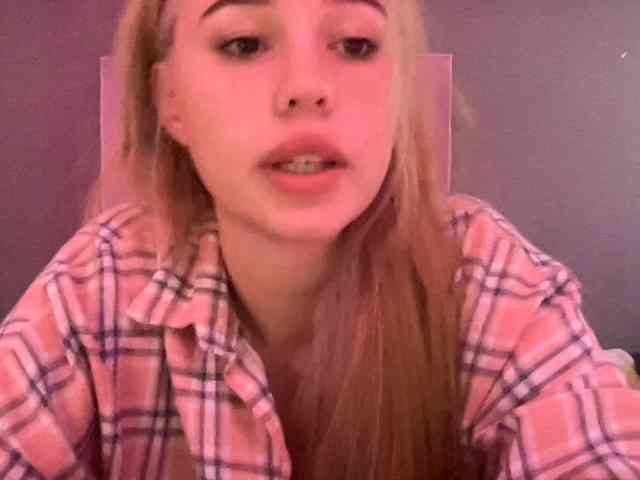 AmyGlad webcam