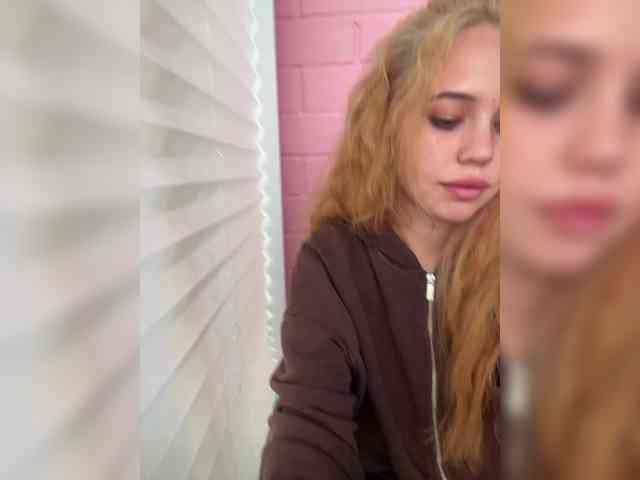 AmyGlad webcam