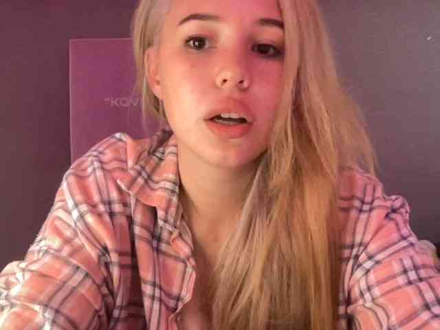 AmyGlad webcam