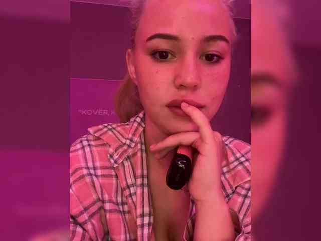 AmyGlad webcam
