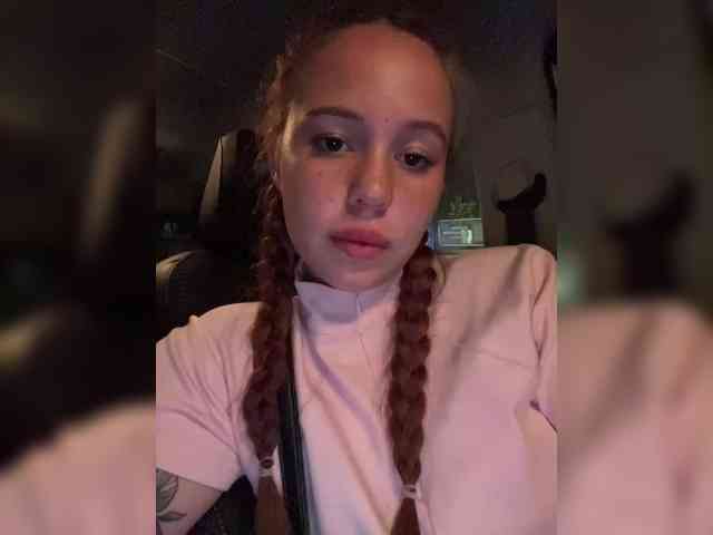 AmyGlad Live Webcam on BongaCams