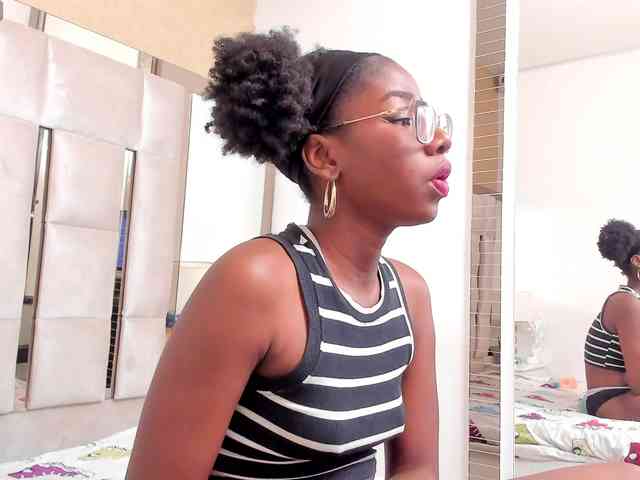 MandyElliott webcam
