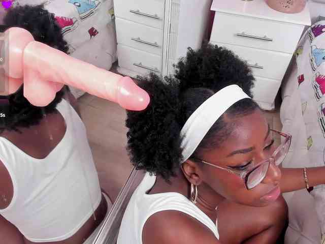 MandyElliott Live Webcam on BongaCams