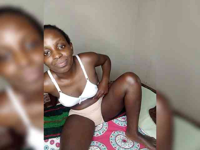 Blackebony webcam