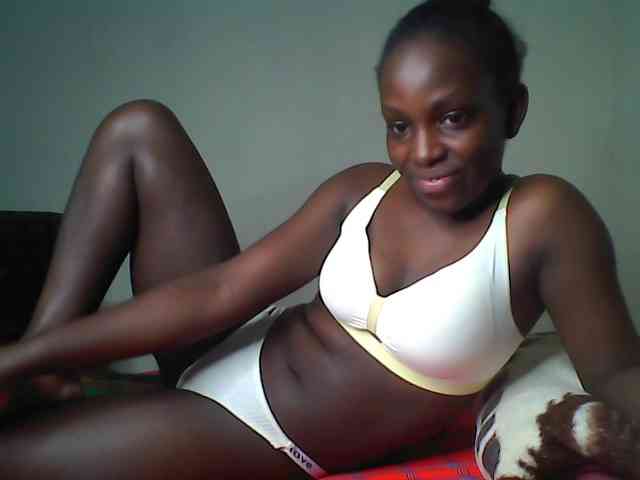 Blackebony webcam