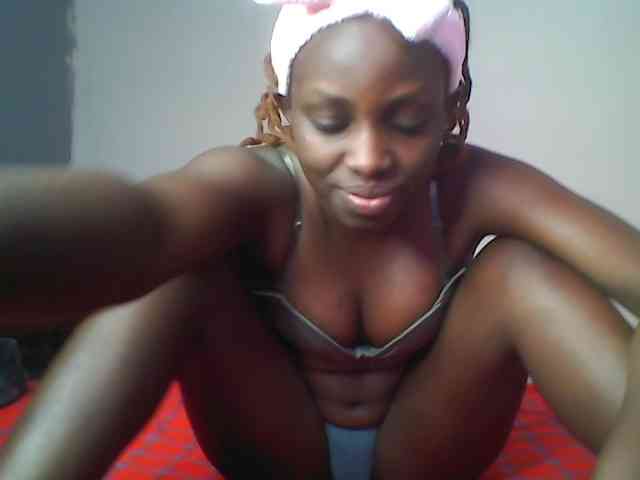 Blackebony webcam