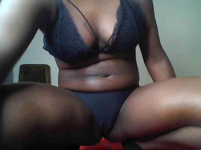 Blackebony webcam