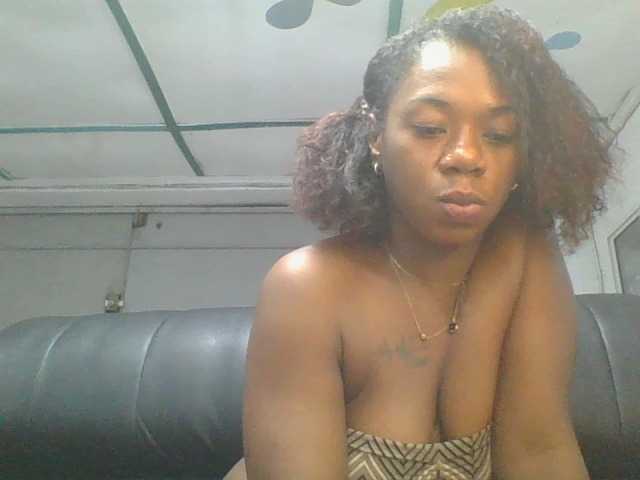 Anique24