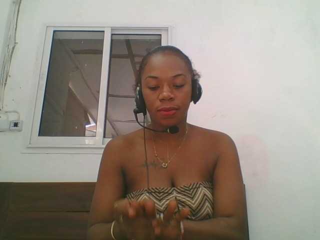 Anique24 on BongaCams 