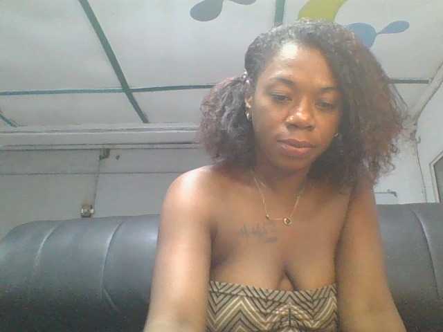 Anique24