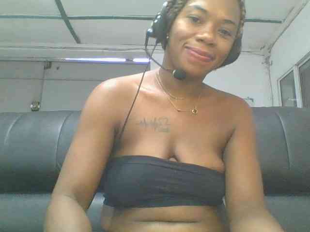 Anique24