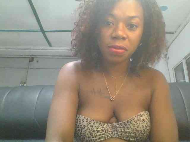 Anique24