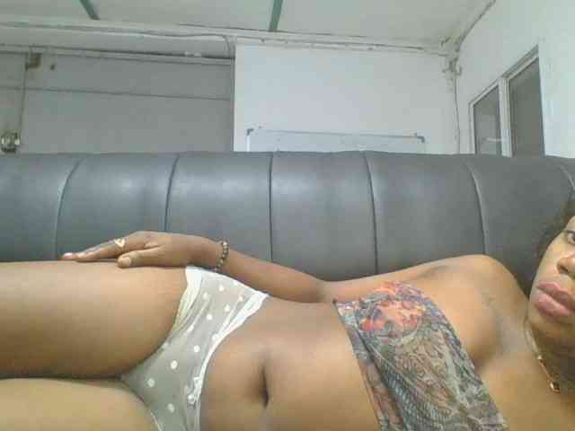Anique24