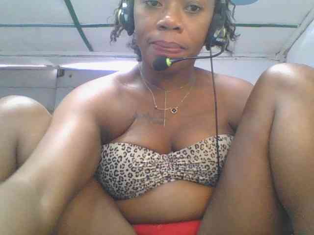 Anique24