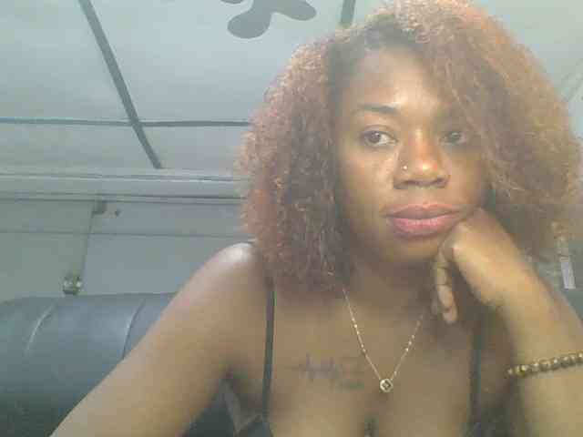 Anique24