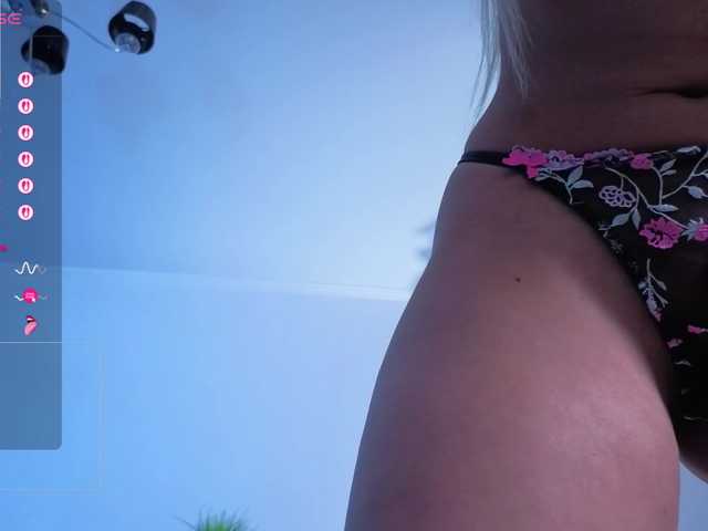 EmilyBlare from BongaCams is Freechat