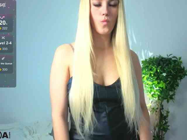 EmilyBlare EmilyBlare