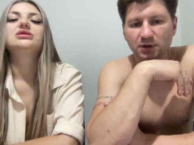 MINYandMIKKY Live Webcam on BongaCams