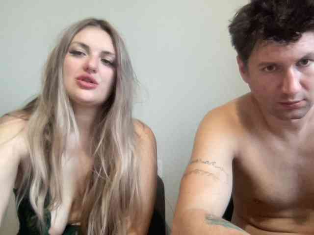 live sex webcam MINYandMIKKY