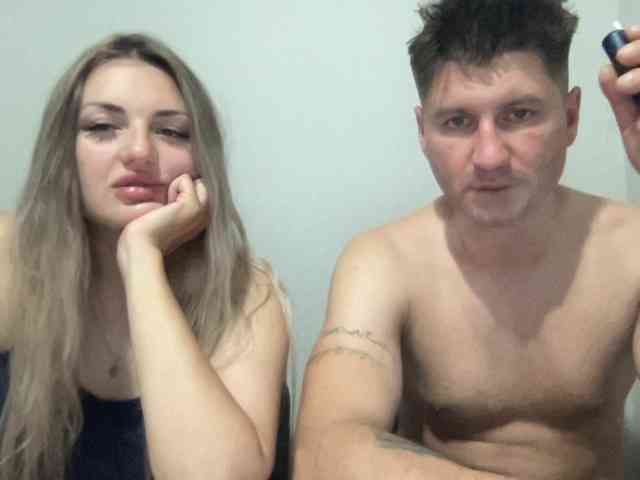 MINYandMIKKY webcam