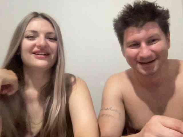 MINYandMIKKY webcam