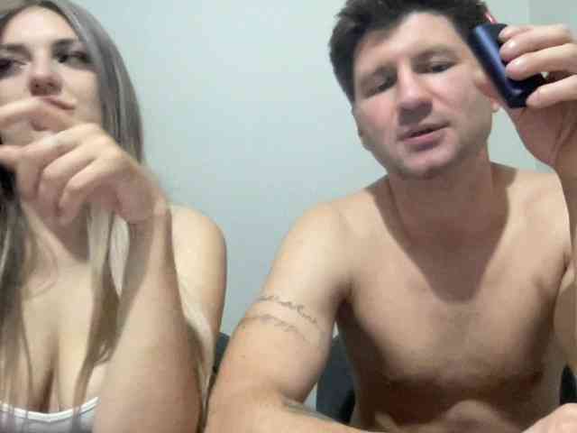 MINYandMIKKY Live Webcam on BongaCams