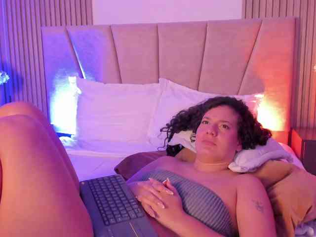 RachellJamess webcam