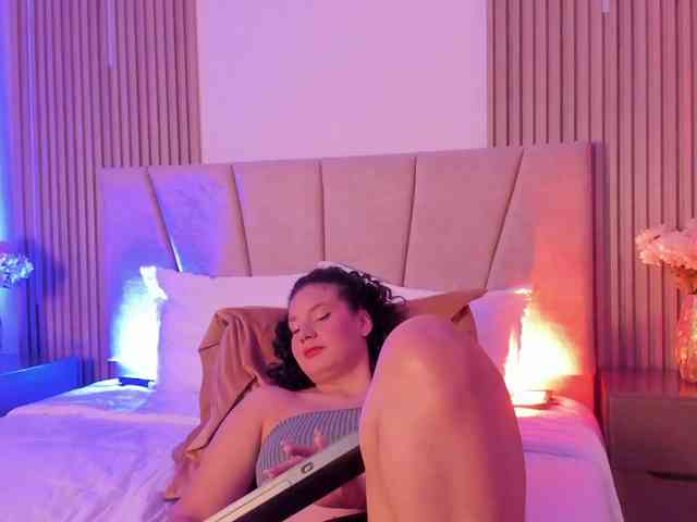 RachellJamess webcam