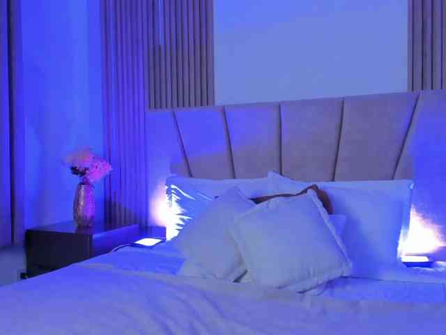 RachellJamess webcam