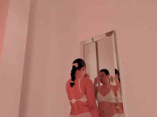 RachellJamess webcam