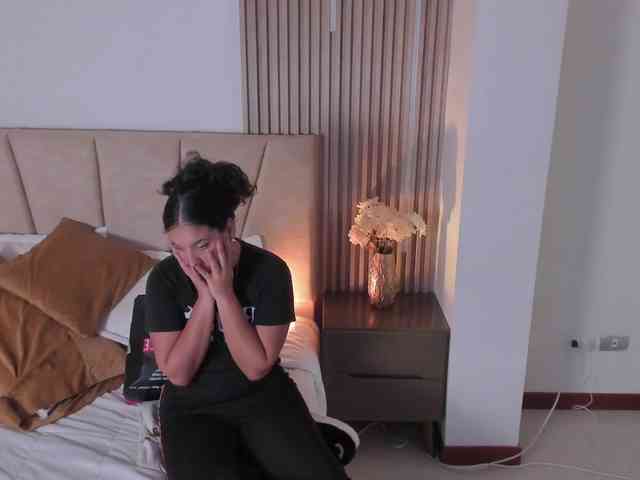 RachellJamess webcam