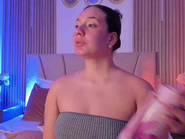 RachellJamess webcam