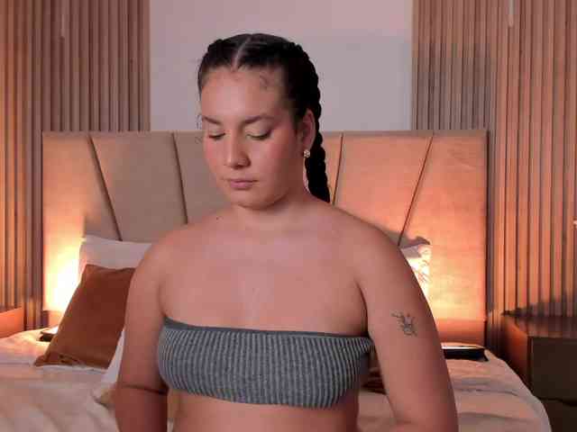 RachellJamess webcam