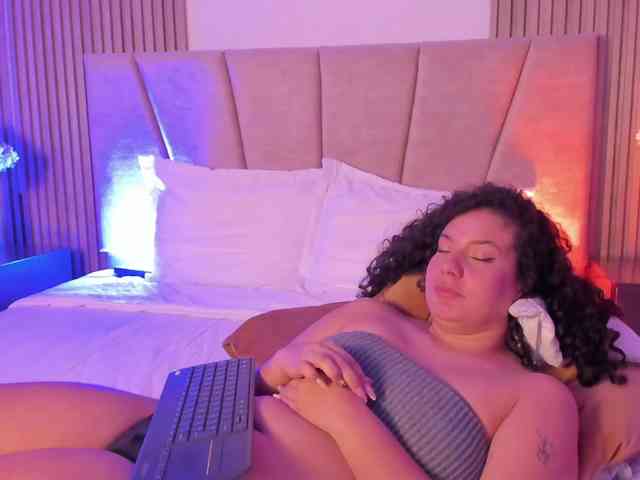 RachellJamess webcam