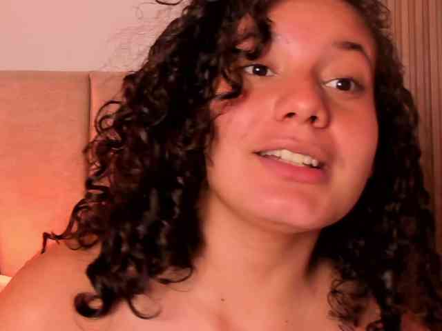 RachellJamess webcam