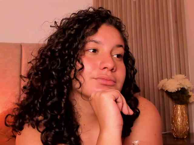 RachellJamess webcam