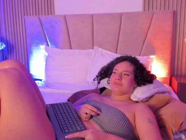 RachellJamess webcam