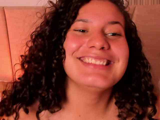 RachellJamess webcam
