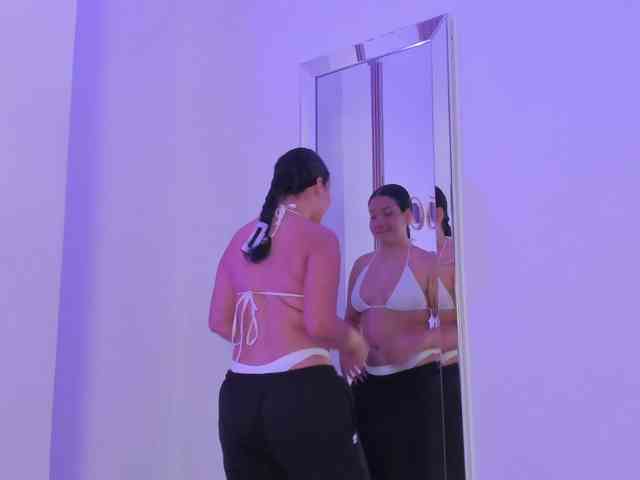 RachellJamess webcam