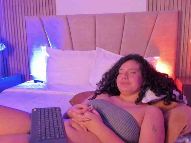 RachellJamess webcam