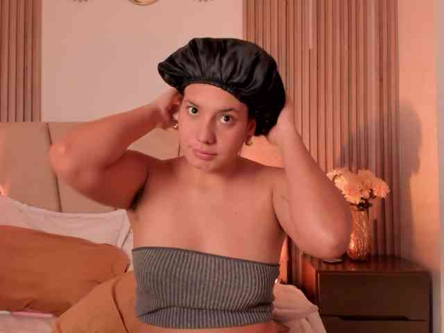 RachellJamess webcam
