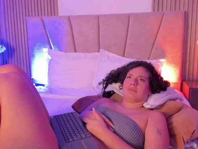 RachellJamess webcam