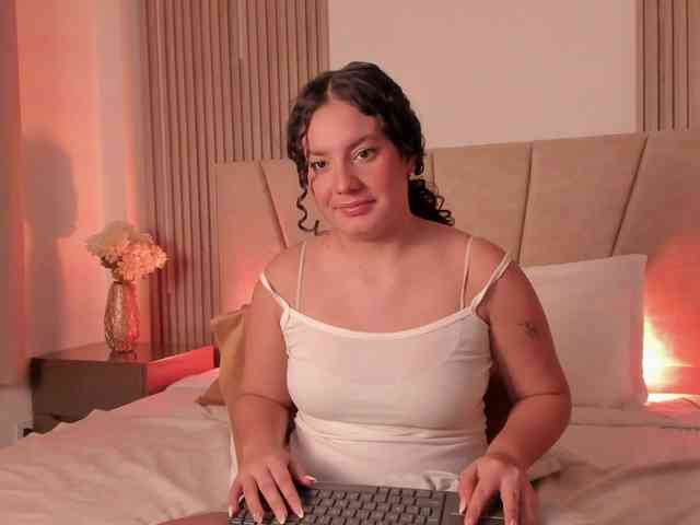 RachellJamess webcam