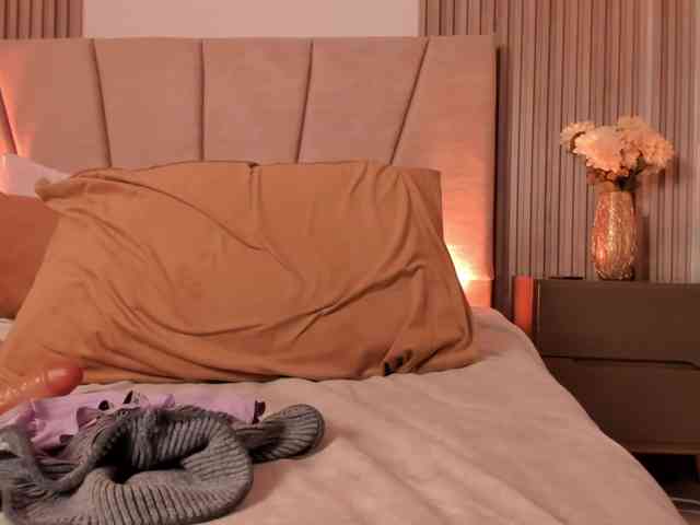 RachellJamess webcam