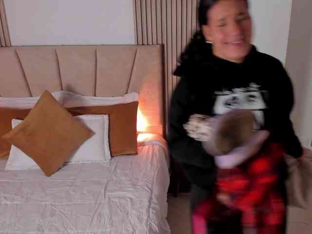 RachellJamess webcam